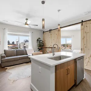 https://the-bel-air-suite-penthouse-the-gulch.nashville-hotels.org
