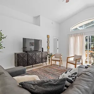 https://stunning-4-bedroom-villa-w-pool-close-to-disney-parks.davenporthotels.org
